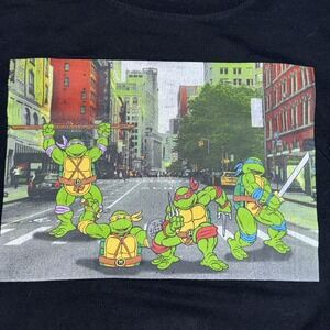 Teenage Mutant Ninja Turtles Graphic Tee Black L Nickelodeon Street Scene Shirt